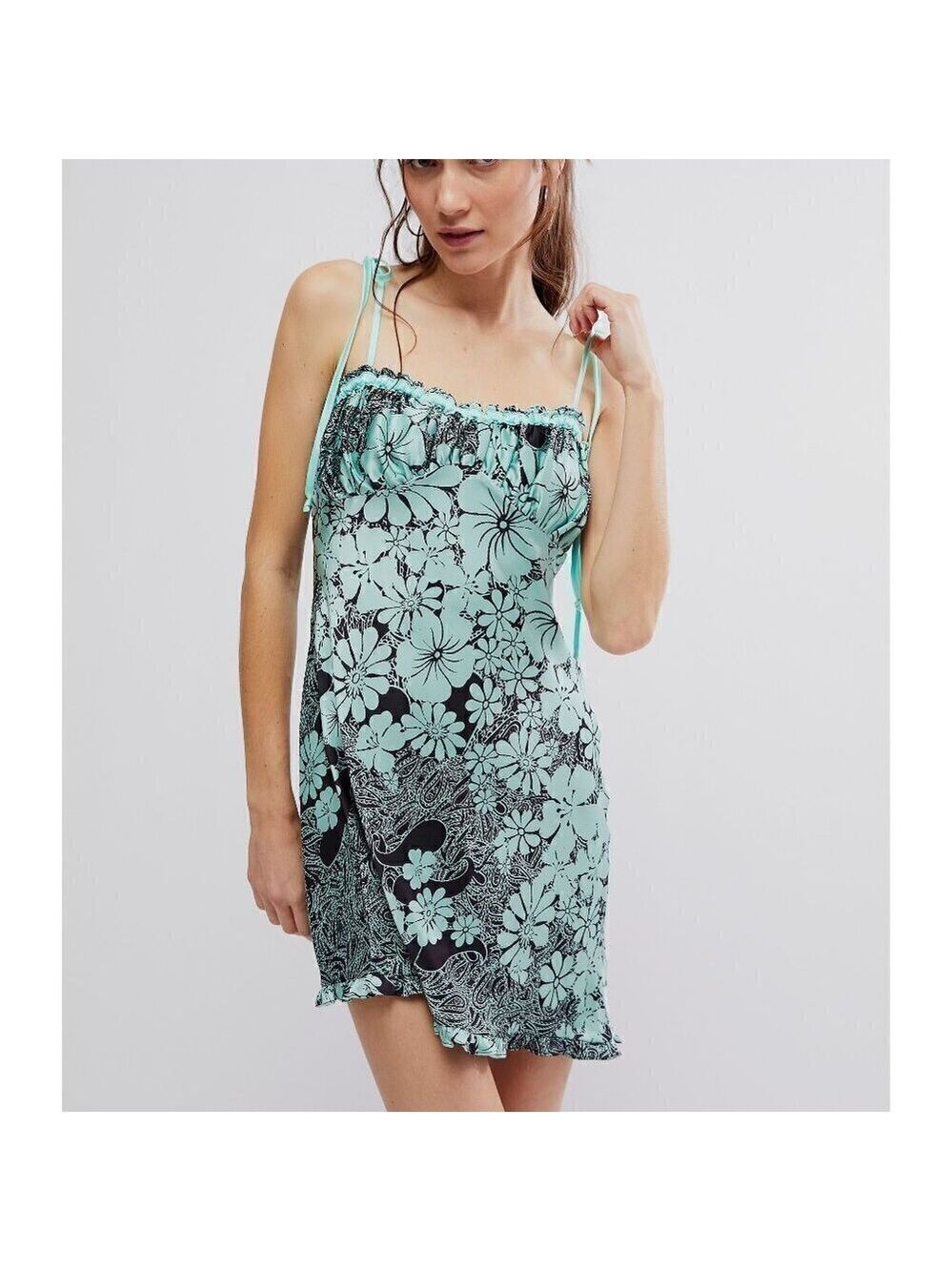 🆕 FREE PEOPLE Retro Daisy Slip / Black Combo